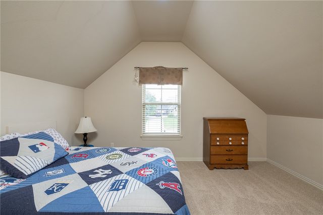 2439 Brookwater Lane, Fayetteville, AR 72703