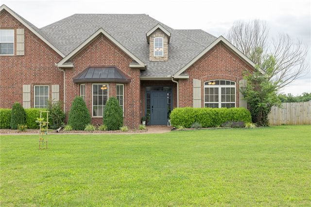 2439 Brookwater Lane, Fayetteville, AR 72703