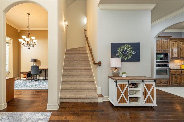 2439 Brookwater Lane, Fayetteville, AR 72703