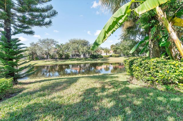 2563 James River Road, West Palm Beach, FL 33411