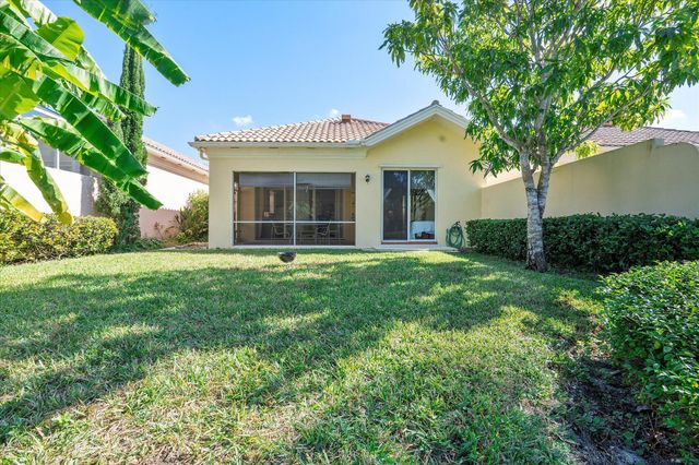 2563 James River Road, West Palm Beach, FL 33411