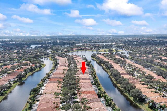 2563 James River Road, West Palm Beach, FL 33411