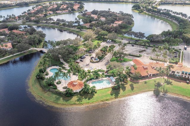 2563 James River Road, West Palm Beach, FL 33411