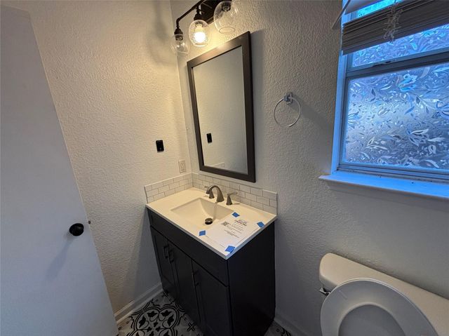 108 Shenandoah TRL, Elgin, TX 78621