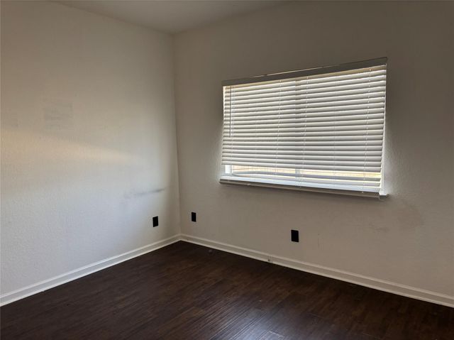 108 Shenandoah TRL, Elgin, TX 78621