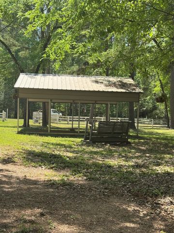 16375 Grand Flower Road, Plantersville, TX 77363