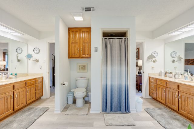 4322 Waycross Drive, Arlington, TX 76016