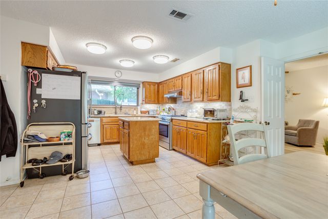 4322 Waycross Drive, Arlington, TX 76016