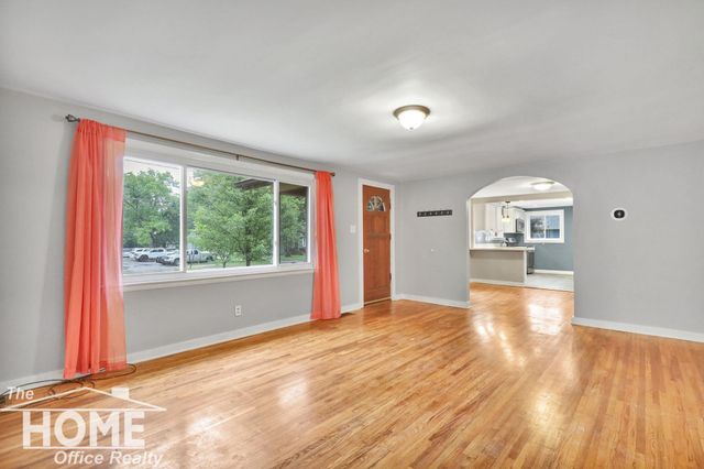 204 E McArthur Street, Corunna, MI 48817