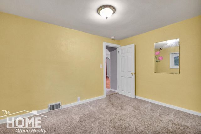 204 E McArthur Street, Corunna, MI 48817