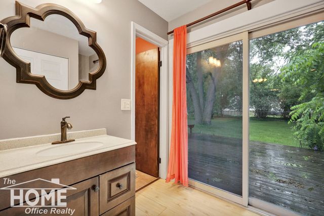 204 E McArthur Street, Corunna, MI 48817