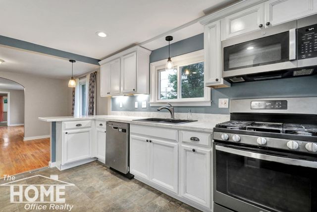 204 E McArthur Street, Corunna, MI 48817