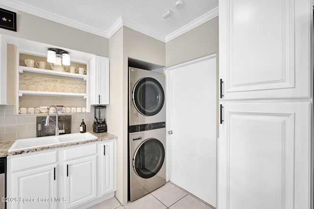 1034 Bali Road, Cocoa Beach, FL 32931