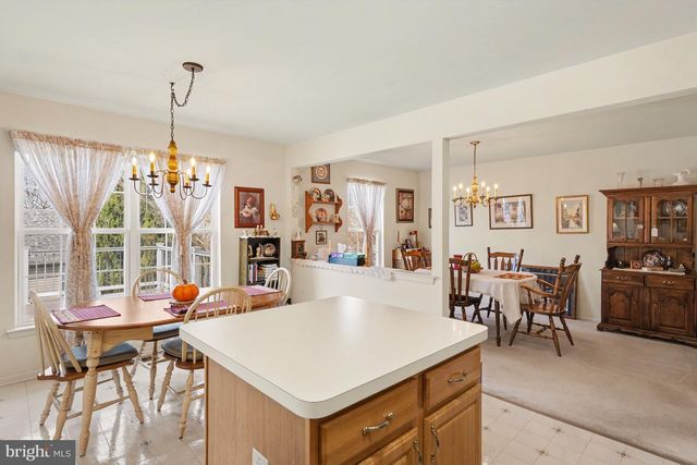 321 CHERRY ST, Pennsburg, PA 18073