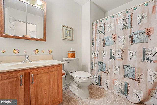 321 CHERRY ST, Pennsburg, PA 18073