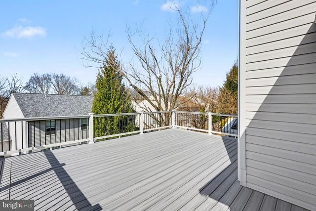 321 CHERRY ST, Pennsburg, PA 18073