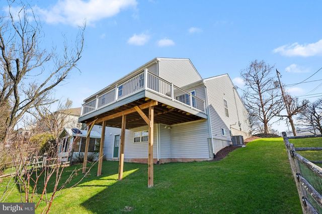 321 CHERRY ST, Pennsburg, PA 18073