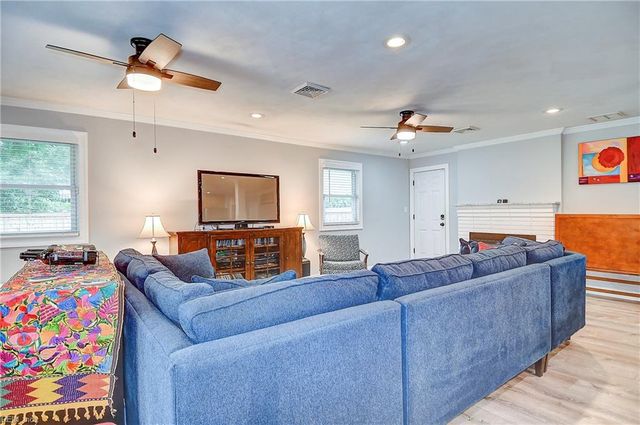 5013 Regina LN, Virginia Beach, VA 23455