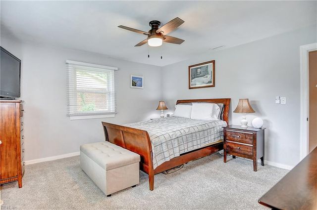 5013 Regina LN, Virginia Beach, VA 23455