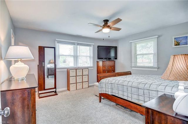 5013 Regina LN, Virginia Beach, VA 23455