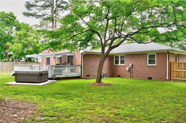 5013 Regina LN, Virginia Beach, VA 23455