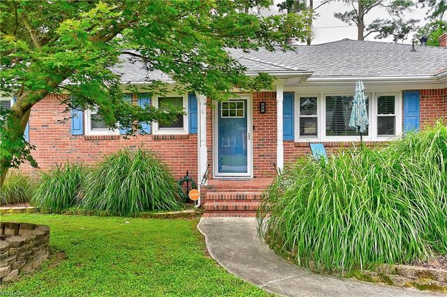 5013 Regina LN, Virginia Beach, VA 23455