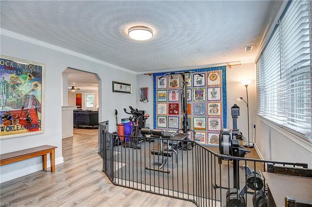 5013 Regina LN, Virginia Beach, VA 23455