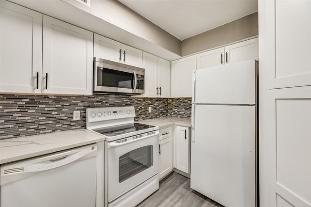 3113 Sondra Drive 206, Fort Worth, TX 76107