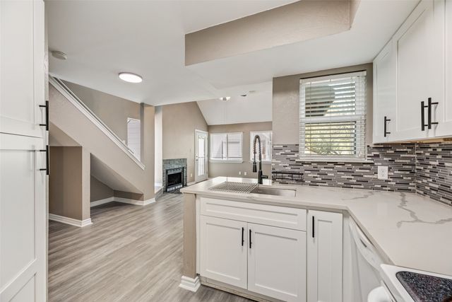 3113 Sondra Drive 206, Fort Worth, TX 76107