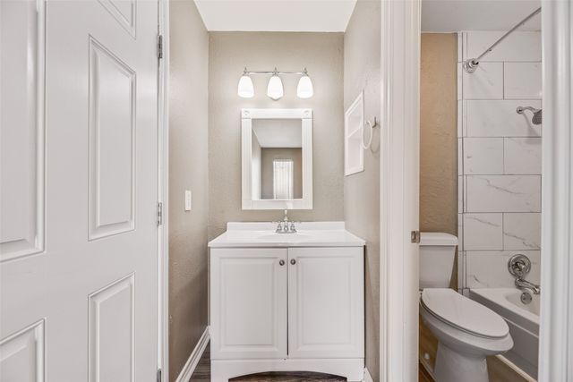 3113 Sondra Drive 206, Fort Worth, TX 76107