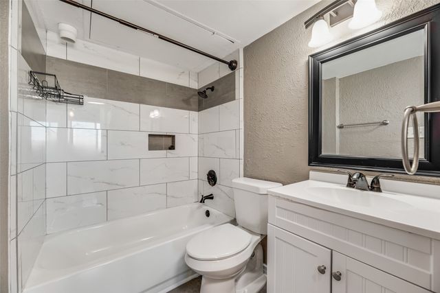 3113 Sondra Drive 206, Fort Worth, TX 76107