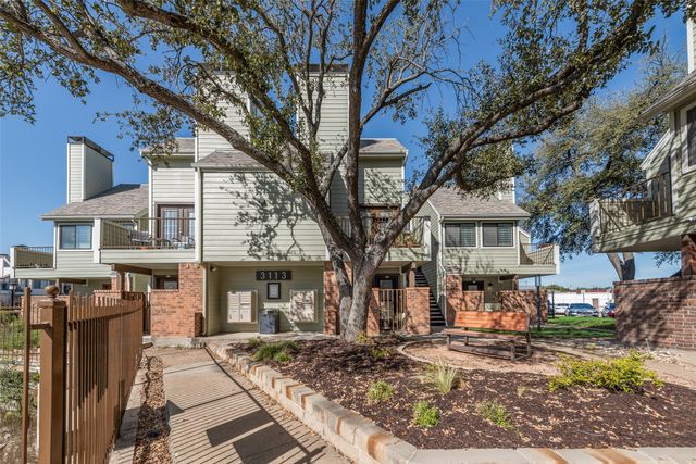 3113 Sondra Drive 206, Fort Worth, TX 76107
