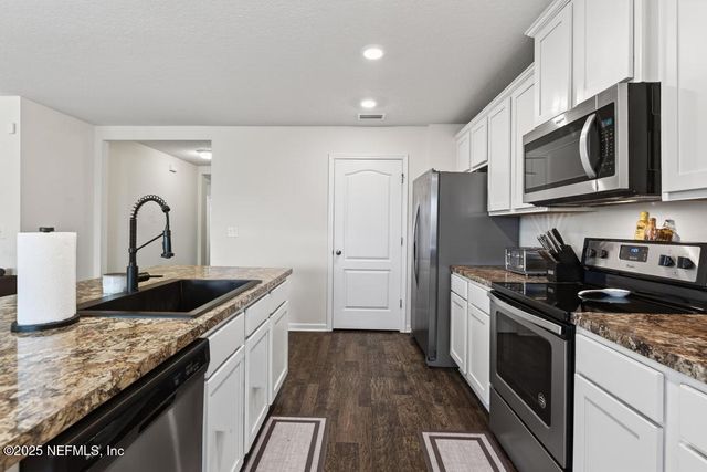 3560 SUNFISH Drive, Jacksonville, FL 32226