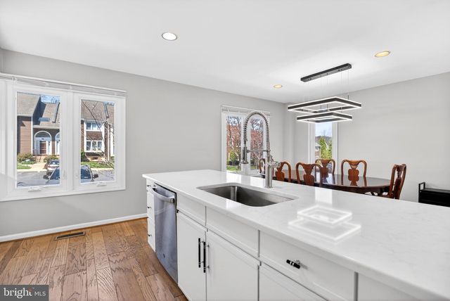 274 FOX RUN, Exton, PA 19341