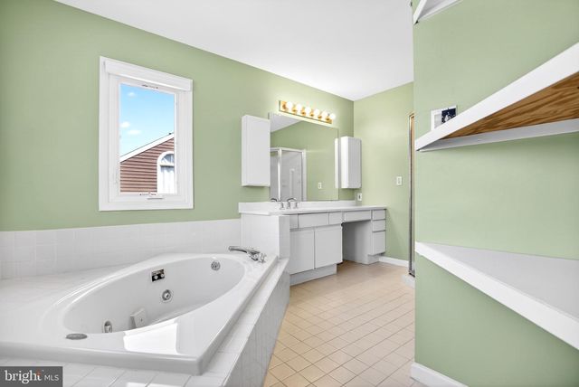 274 FOX RUN, Exton, PA 19341