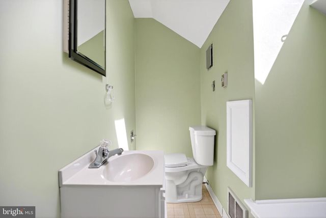 274 FOX RUN, Exton, PA 19341