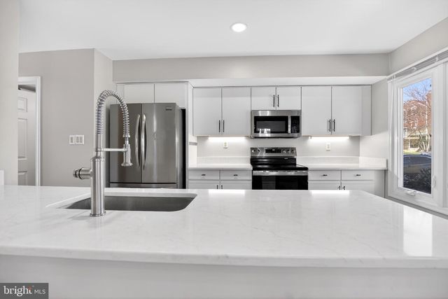 274 FOX RUN, Exton, PA 19341