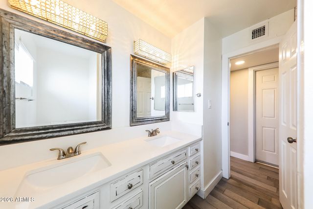 10215 N 35TH Drive, Phoenix, AZ 85051