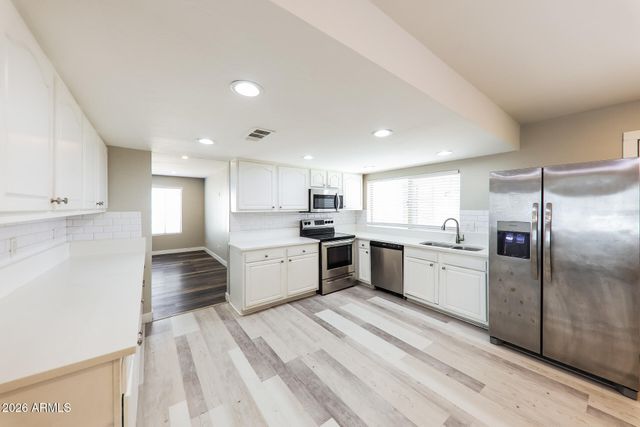 10215 N 35TH Drive, Phoenix, AZ 85051