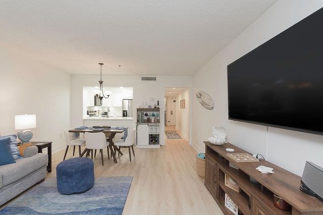 180 Rothbury Cir Apt 206, Myrtle Beach, SC 29572