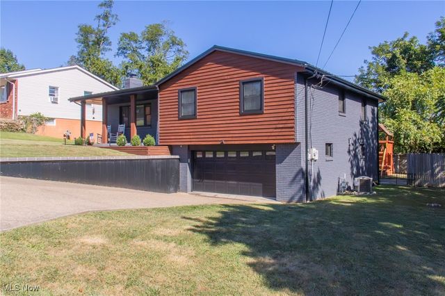 209 Dennis Lane, St Clairsville, OH 43950