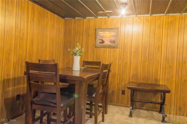 209 Dennis Lane, St Clairsville, OH 43950