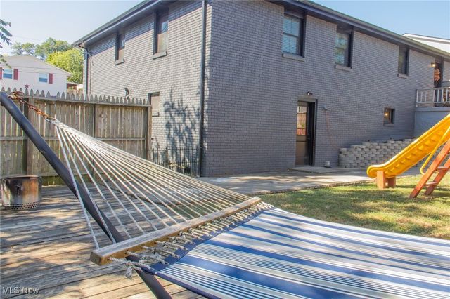 209 Dennis Lane, St Clairsville, OH 43950