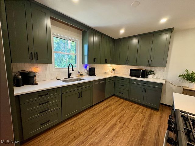 209 Dennis Lane, St Clairsville, OH 43950