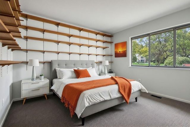 2181 Quail Run Drive 20, Kalamazoo, MI 49009