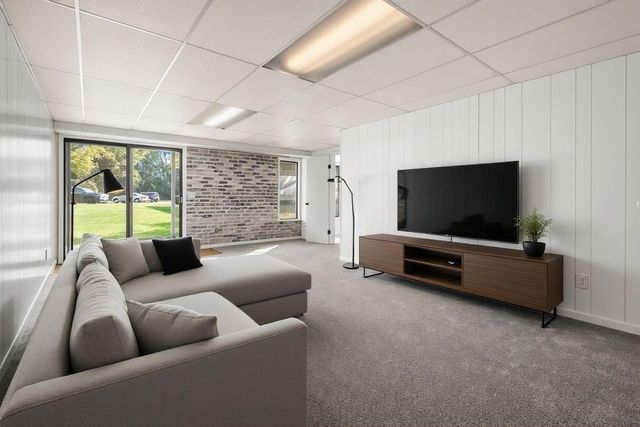 2181 Quail Run Drive 20, Kalamazoo, MI 49009