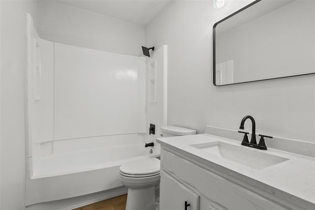 2181 Quail Run Drive 20, Kalamazoo, MI 49009