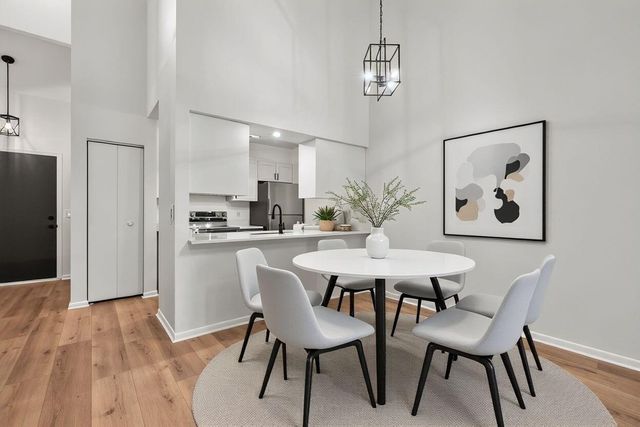 2181 Quail Run Drive 20, Kalamazoo, MI 49009