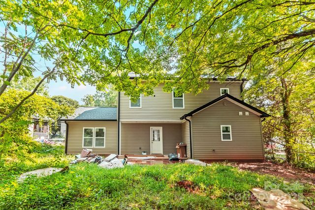 907 W 5th Avenue, Gastonia, NC 28052