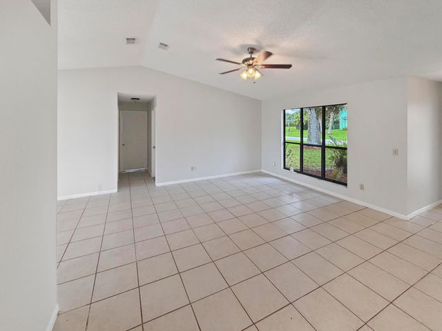 2305 SW Fern Circle, Port St. Lucie, Port St Lucie, FL 34953
